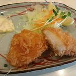 とん太 - 白身魚フライ。