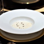 肉屋 雪月花 NAGOYA - 自然薯ビシソワーズ 飛騨牛干し肉