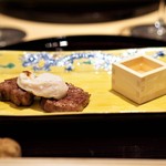 肉屋 雪月花 NAGOYA - 近江牛さがりと虎河豚白子炭火焼