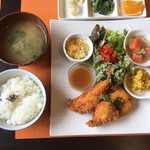 喫茶 ふわり - 料理写真:日替わりランチ 950円
アフタードリンクも付いてます