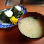 居心 - ★赤どり汁・おにぎり