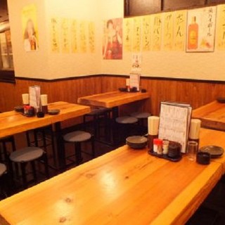 Banquets can be held for up to 28 to 30 people! Also great for a quick drink♪