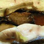 ラ・リューン - Menu B 1575円 のコショウダイのポアレ 牛蒡のソース 紫芋のピューレ