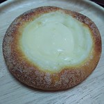 ブーランジェリー プチットゥ フォレ - レアチーズ（税込）150円