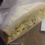 タンドリーチキンサンド　290円