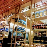 オービカ モッツァレラバー 横浜店 - 店内　すてきな空間、居るだけで楽しい～♪