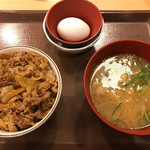 すき家 - 牛丼(ミニ)＋とん汁たまごセット