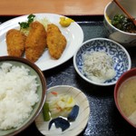 丸長食堂 - 日替り定食(アジフライ・しらすおろし)+おくら入納豆