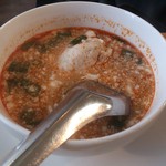 バーンルンナンチャオ - ・ランチのスープなのに、ちゃんとトムカーガイ