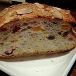 絶品のパン！さらにお代わり可！