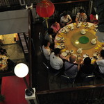 広州酒家 - 階下の円卓が。