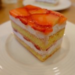 パティスリー イル・プルー・シュル・ラ・セーヌ - 