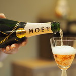 鞍馬口 寿星 - MOET & CHANDON ROSE INPERIAL