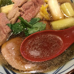 丸亀製麺 - 鴨がお出汁に溶けてます