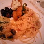 インペリアルバイキング サール - パスタ、ピラフ、ビーフシチュー、エビフライ、魚料理