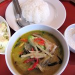 タイレストラン チェンマイ - ランチ（\780均一）のグリーンカレーセットです