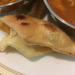 インダス - パパド。豆の粉を揚げたもの。