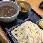 小島屋 - 今日の煮物は里芋にさつま揚げに干し大根になります。まったく旨いぜバアさん！