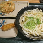 Hanamaru Udon - かけうどん(中) 230円＋かき揚げ 140円＋ごまいなり 100円  計470円