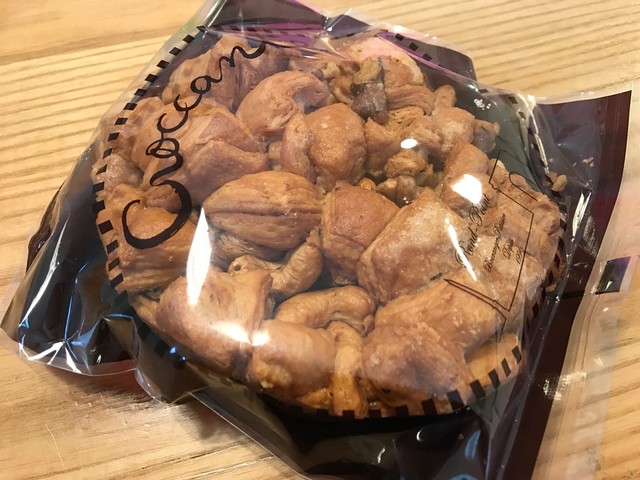 東京 福岡の人気洋菓子店 ロンポワンの丸の内店 同店の看板商品 クロカントをいただきました W By 湊屋猫助 閉店 ロンポワン 丸の内店 Rond Point 二重橋前 パン 食べログ 東京 福岡の人気洋菓子店 ロンポワンの丸の内店 同店の看板商品 クロカントをいただきました W By 湊屋猫助 閉店 ロンポワン 丸の内店 Rond Point 二重橋前 パン 食べログ