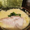 横濱家系ラーメン 神山 松屋町店