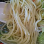 中華そば 華丸 - 麺アップ