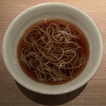 江戸蕎麦 白鳥 - かけそば（生粉打ち(十割)）（少なめ）