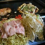 Okonomiyaki monjayaki kitampopo - 豚焼きそば