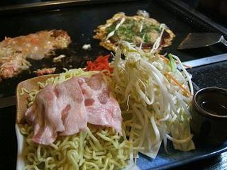 Okonomiyaki monjayaki kitampopo - 豚焼きそば