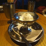 Kalpasi - サウスインディアンアイスオレ
      ミルクと黒胡椒とブランデーのジェラート