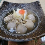 旅館玉子湯 - 福島三元豚と津軽鶏のつくね入り芋煮鍋