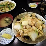 綿徳 - 中華丼、800円