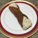 パーラー江古田 - 金柑ピールのカンノーロ❣️