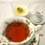 ペンションプチポワ - 朝食 デザートと紅茶