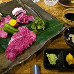 ビストロ割烹 YAOYA - 近江牛の焼肉