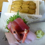 寿司吉 - 板ウニにお刺身も付きます