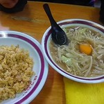 蓬莱 - 焼きめしとちゃんぽん