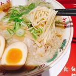 ラーメン魁力屋 - 固めの細麺♪