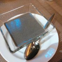 倶楽湾 - 定食のデザート　黒ごまプリン