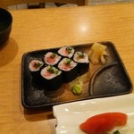 まぐろ丼 ぶんた - ネギトロ巻き