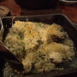 おもろ - 牡蠣とダダミのガーリックバター・・。