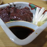 炭火串焼き「昌」 - レバー刺し(2010年12月)