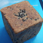 テトラ コンタ - ごまのクリームチーズあんぱん