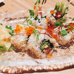 Shiyusai Koubou Zenya - マグロとアボカドのロール寿司