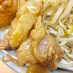 自家製ラーメン大者 - 細切れチャーシューも入っています【料理】