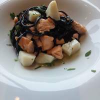 IL PINOLO SKY TERRACE 横浜 - 10月のおすすめランチ　イカスミのタリオリーニ