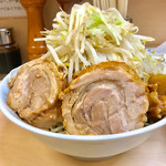 自家製ラーメン大者 - 豚骨魚介つけ麵も野菜マシマシなので恐ろしい量です【料理】