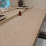 寿し ひでたか - 白木のカウンター