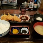 山陰海鮮炉端かば - アジフライ定食　３枚