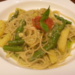 Mon-Pet-Cua - ジャガイモとアスパラのジェノベーゼ